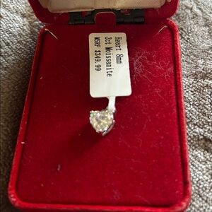 Elegant Silver Moissanite Heart 2ct pendant
